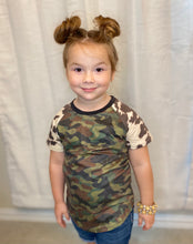 Load image into Gallery viewer, Unisex Huntin&#39; Camo Top
